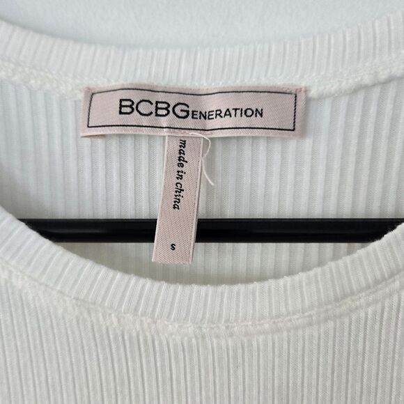 BCBGeneration Ribbed Crop Muscle Tank Top NWOT - Picture 3 of 6